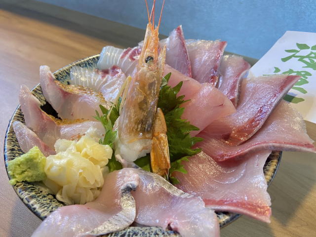 ワサビを残す人が多いのに、聞くと9割が「お願いします」と言う理由。海鮮丼から見えた心理学